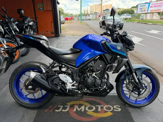 YAMAHA MT-03 ABS YAMAHA MT-03 ABS