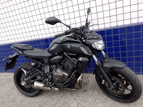 YAMAHA MT-07 ABS YAMAHA MT-07 ABS