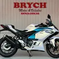 YAMAHA YZF R3 ABS CONNECTED YAMAHA YZF R3 ABS CONNECTED