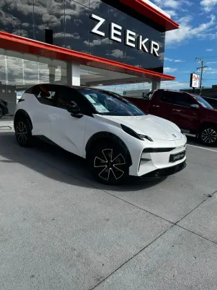 ZEEKR X 66 KW ELÉTRICO PREMIUM ZEEKR X 66 KW ELÉTRICO PREMIUM