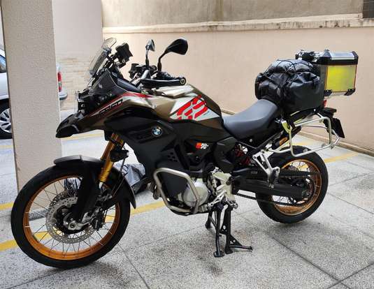 BMW-F 850 GS ADVENTURE PREMIUM-2022