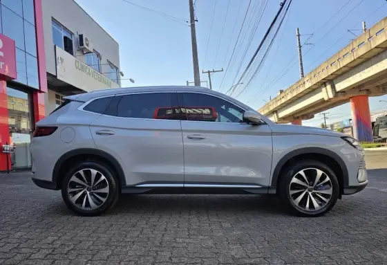 BYD SONG PLUS 1.5 DM-I TURBO HÍBRIDO AUTOMÁTICO