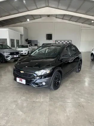 CHEVROLET ONIX 1.4 MPFI ACTIV 8V FLEX 4P AUTOMÁTICO