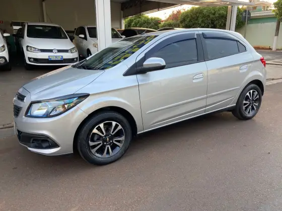 CHEVROLET ONIX 1.4 MPFI LTZ 8V FLEX 4P MANUAL CHEVROLET ONIX 1.4 MPFI LTZ 8V FLEX 4P MANUAL