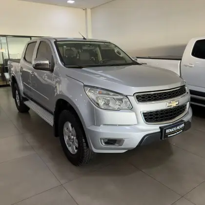 CHEVROLET S10 2.4 LS 4X2 CD 8V FLEX 4P MANUAL CHEVROLET S10 2.4 LS 4X2 CD 8V FLEX 4P MANUAL