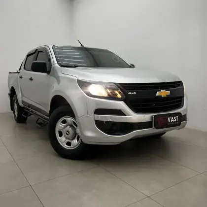 CHEVROLET S10 2.8 LS 4X4 CD 16V TURBO DIESEL 4P MANUAL CHEVROLET S10 2.8 LS 4X4 CD 16V TURBO DIESEL 4P MANUAL