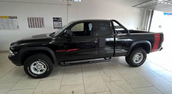 DODGE DAKOTA 3.9 SPORT 4X2 CE V6 12V GASOLINA 2P MANUAL
