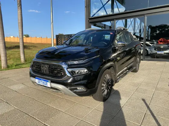 FIAT TORO 2.0 16V TURBO DIESEL RANCH 4WD AT9 FIAT TORO 2.0 16V TURBO DIESEL RANCH 4WD AT9