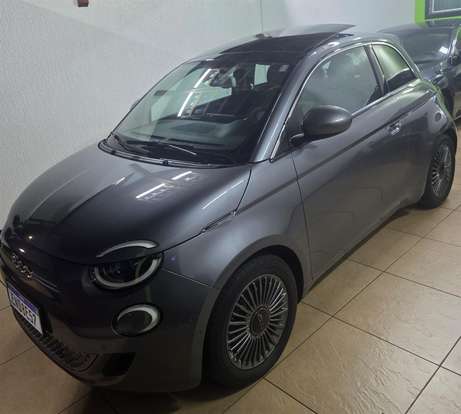 FIAT-500e-2021