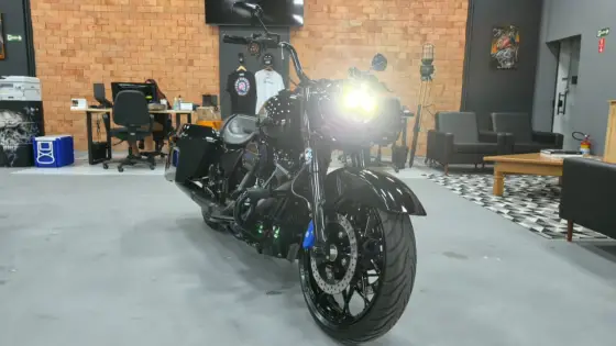 HARLEY-DAVIDSON ROAD KING SPECIAL 