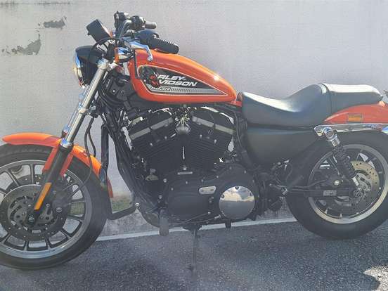 HARLEY-DAVIDSON-SPORTSTER XL 883 R HARLEY-DAVIDSON-SPORTSTER XL 883 R-2010