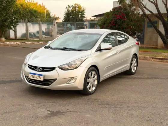 HYUNDAI ELANTRA 1.8 GLS 16V GASOLINA 4P AUTOMÁTICO HYUNDAI ELANTRA 1.8 GLS 16V GASOLINA 4P AUTOMÁTICO