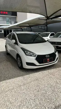 HYUNDAI HB20 1.0 COMFORT 12V FLEX 4P MANUAL HYUNDAI HB20 1.0 COMFORT 12V FLEX 4P MANUAL