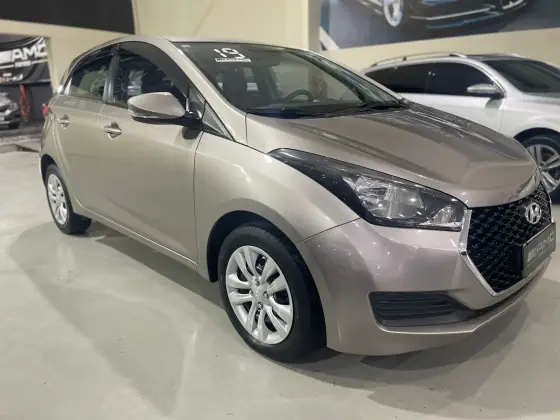 HYUNDAI HB20 1.0 COMFORT PLUS 12V FLEX 4P MANUAL HYUNDAI HB20 1.0 COMFORT PLUS 12V FLEX 4P MANUAL
