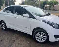 HYUNDAI HB20S 1.6 COMFORT PLUS 16V FLEX 4P AUTOMÁTICO HYUNDAI HB20S 1.6 COMFORT PLUS 16V FLEX 4P AUTOMÁTICO