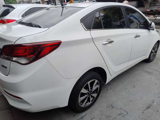 HYUNDAI-HB20S-1.6 PREMIUM 16V FLEX 4P AUTOMÁTICO HYUNDAI-HB20S-2019
