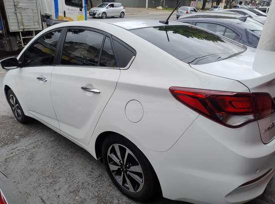 HYUNDAI-HB20S-2019