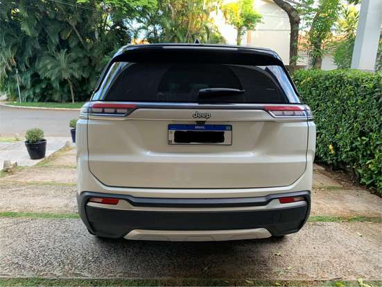 JEEP-COMMANDER-2023
