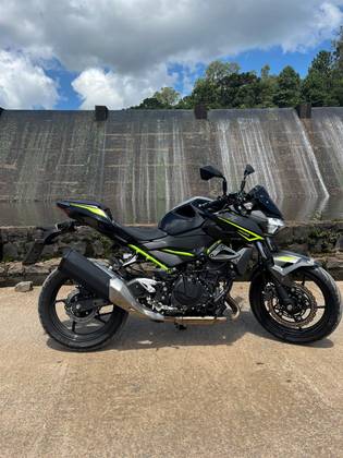 KAWASAKI Z400 