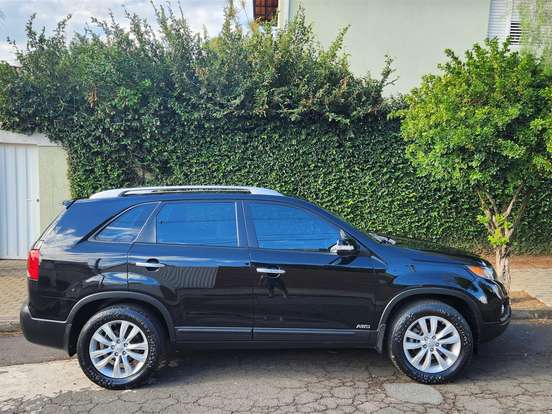 KIA-SORENTO-3.5 EX2 V6 4X4 24V GASOLINA 4P AUTOMÁTICO KIA-SORENTO-2012