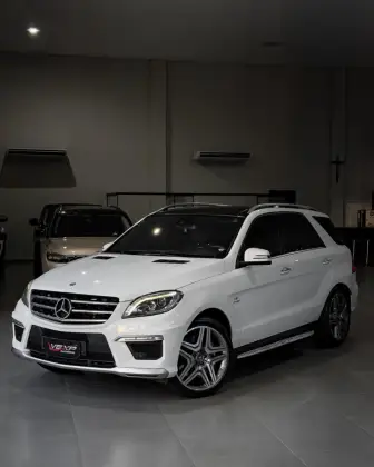 MERCEDES-BENZ ML 63 AMG 5.5 V8 32V BITURBO GASOLINA 4P AUTOMÁTICO