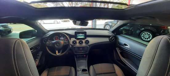 MERCEDES-BENZ-GLA 200-2016