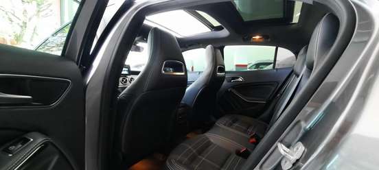 MERCEDES-BENZ-GLA 200-2016