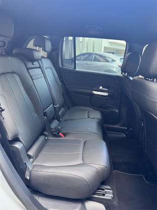 MERCEDES-BENZ-GLB 200-2021