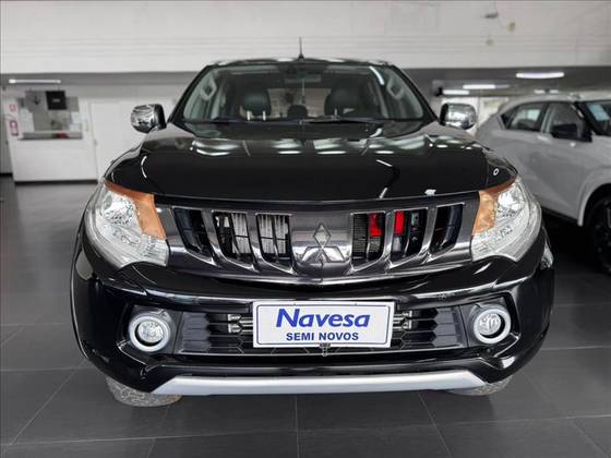 MITSUBISHI L200 TRITON 2.4 16V TURBO DIESEL SPORT GLS CD 4P 4X4 AUTOMÁTICO