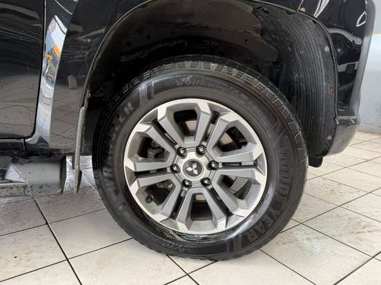 MITSUBISHI-L200 TRITON-2021