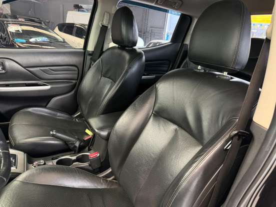 MITSUBISHI-L200 TRITON-2021