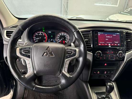 MITSUBISHI-L200 TRITON-2021