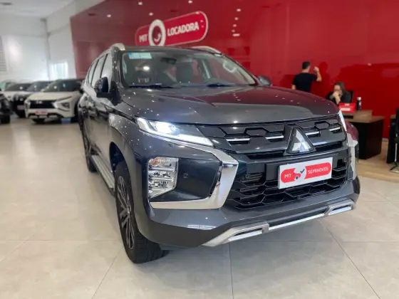 MITSUBISHI PAJERO SPORT 2.4 16V MIVEC TURBO DIESEL LEGEND AWD AUTOMÁTICO MITSUBISHI PAJERO SPORT 2.4 16V MIVEC TURBO DIESEL LEGEND AWD AUTOMÁTICO