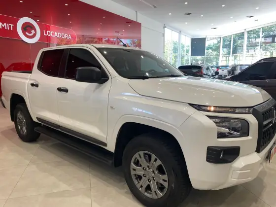 MITSUBISHI TRITON 2.4 BITURBO DIESEL CD GLS 4X4 AUTOMÁTICO