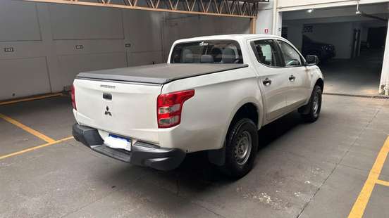 MITSUBISHI-L200 TRITON-2021