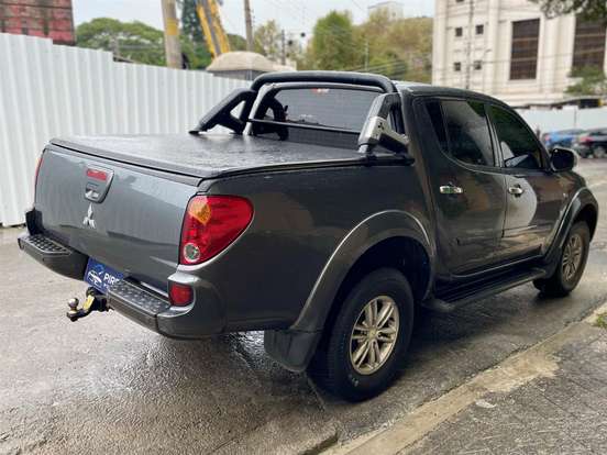MITSUBISHI-L200 TRITON-2015