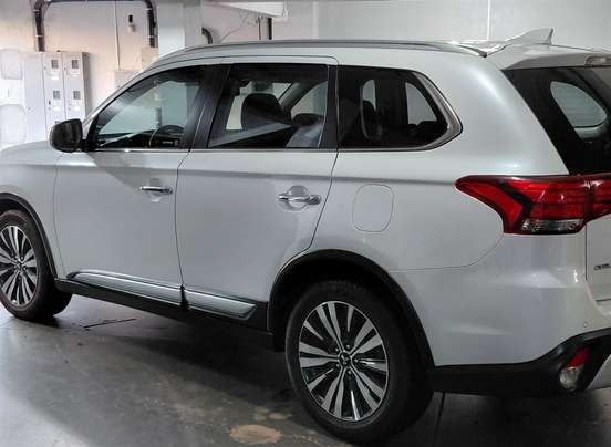 MITSUBISHI-OUTLANDER-2018