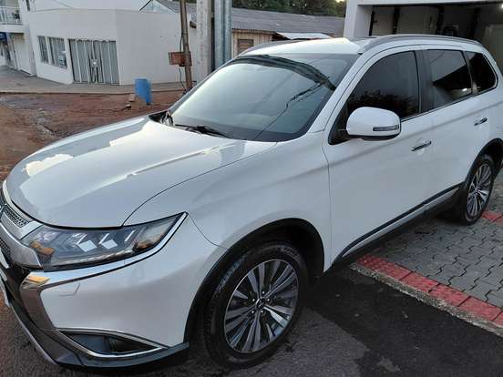 MITSUBISHI-OUTLANDER-2.2 MIVEC DI-D DIESEL HPE-S AWD AUTOMÁTICO MITSUBISHI-OUTLANDER-2018