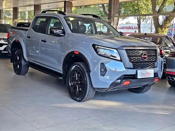 NISSAN FRONTIER 2.3 16V TURBO DIESEL PRO4X CD 4X4 AUTOMÁTICO