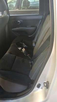 NISSAN-LIVINA-2013