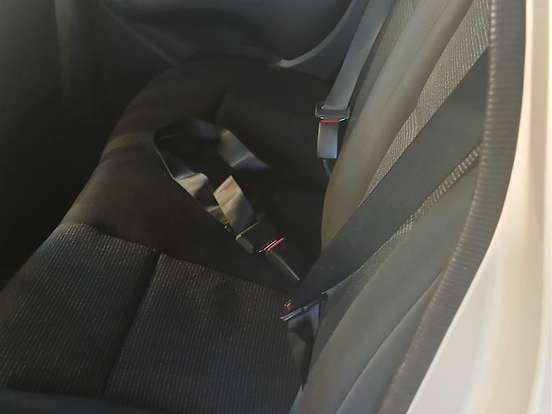 NISSAN-LIVINA-1.8 S 16V FLEX 4P AUTOMÁTICO NISSAN-LIVINA-2013
