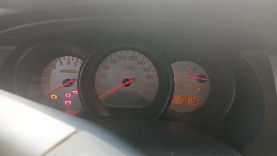 NISSAN-LIVINA-2013