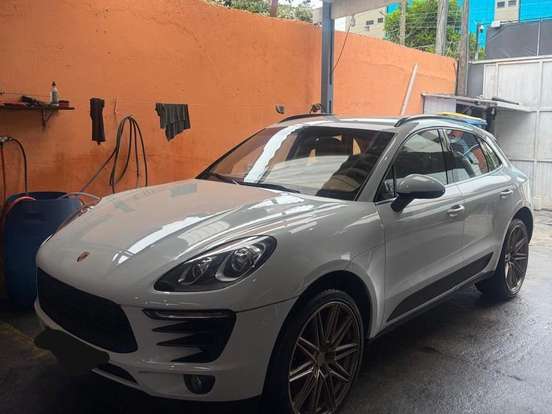 PORSCHE-MACAN-2.0 16V GASOLINA 4P AUTOMÁTICO PORSCHE-MACAN-2015