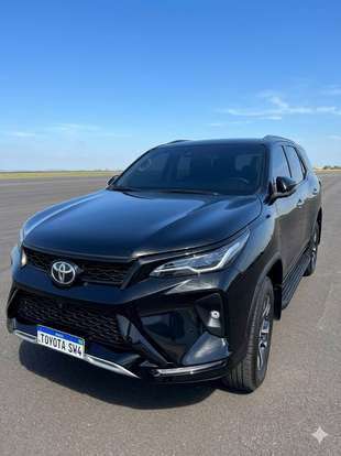 TOYOTA-HILUX SW4-2.8 D-4D TURBO DIESEL SRX PLATINUM 7L 4X4 AUTOMÁTICO TOYOTA-HILUX SW4-2024