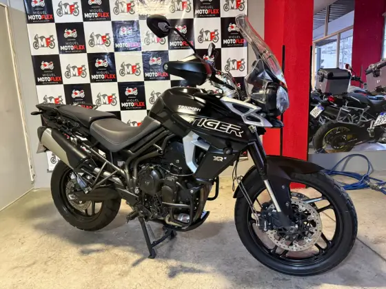TRIUMPH TIGER 800 XRX TRIUMPH TIGER 800 XRX