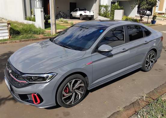 VOLKSWAGEN-JETTA-2023