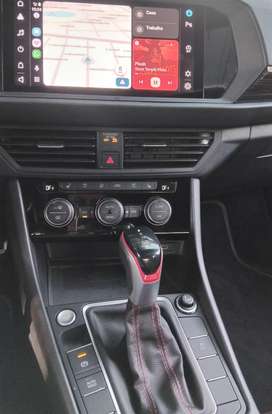 VOLKSWAGEN-JETTA-2023