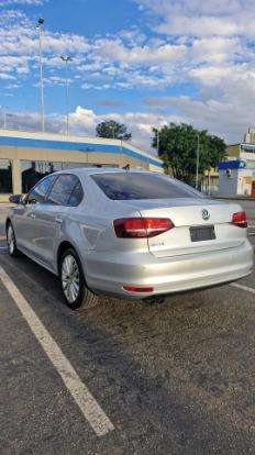 VOLKSWAGEN-JETTA-2015
