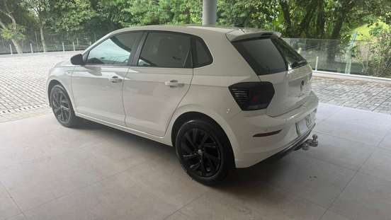 VOLKSWAGEN-POLO-2024