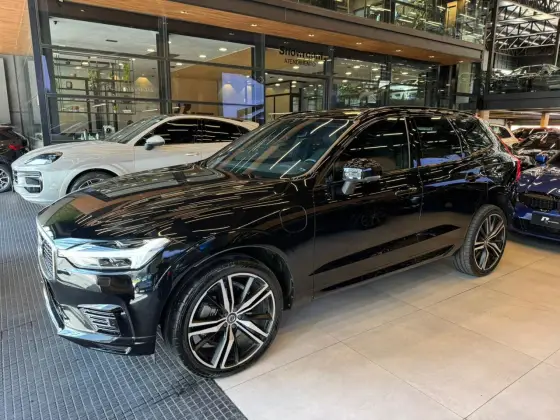 VOLVO XC60 2.0 T8 HYBRID R-DESIGN AWD GEARTRONIC VOLVO XC60 2.0 T8 HYBRID R-DESIGN AWD GEARTRONIC